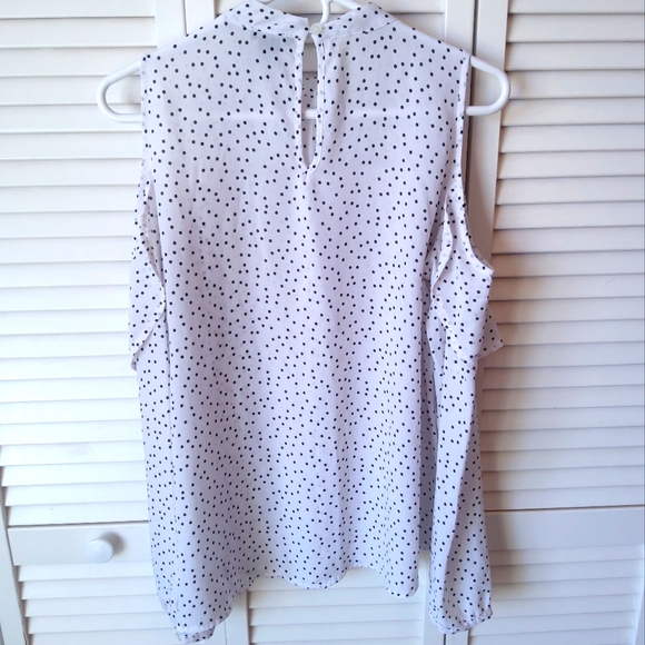 Blouse - Picture 2 of 4